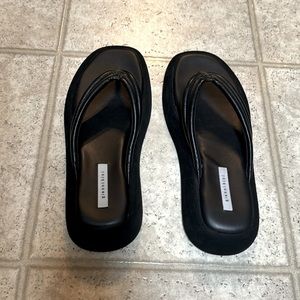 *NWT Gianni Bini black leather sandals, size 8 1/2